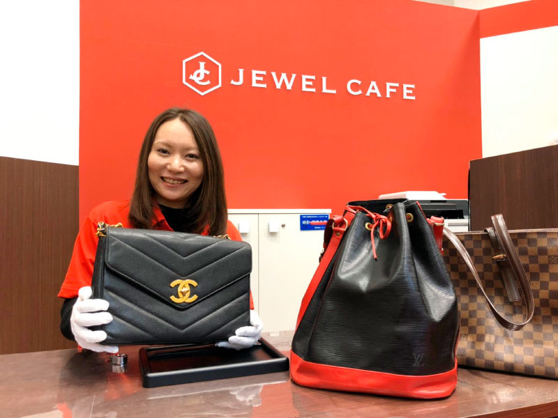 Jewel Cafe Taman Equine